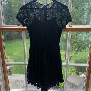 LIKE NEW LITTLE BLACK DRESS